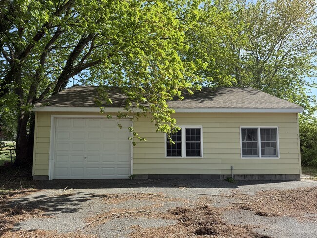 Foto del edificio - 1513 Princess Anne Ln