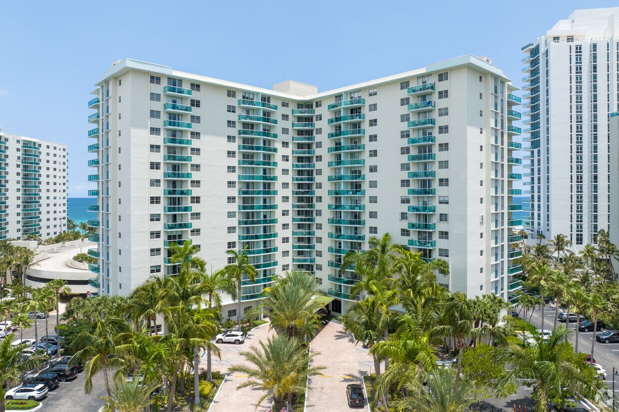 Primary Photo - Ocean Residences