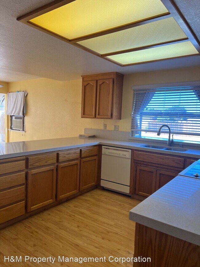 Foto del edificio - 3 br, 2 bath House - 1005 Peach Court