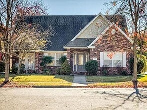 Building Photo - 6567 Elizabeth Ave