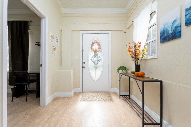 Foto del edificio - 105 W 36th St