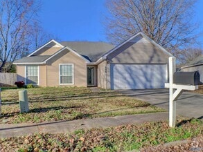 Building Photo - 106 Yellowwood Ct