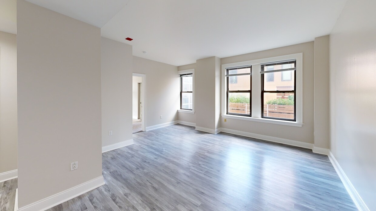 Photo - Rittenhouse Row Apartments