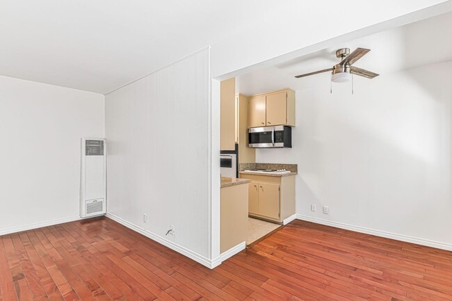 Building Photo - 3525 2nd St