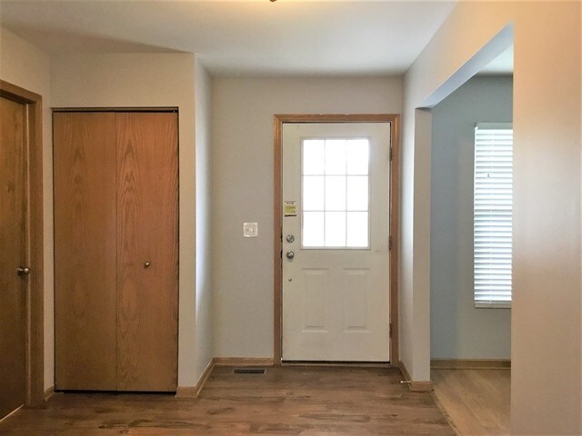 Building Photo - 473 Grape Vine Trail