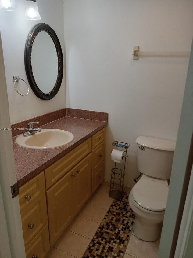 Foto del edificio - 9390 W Flagler St