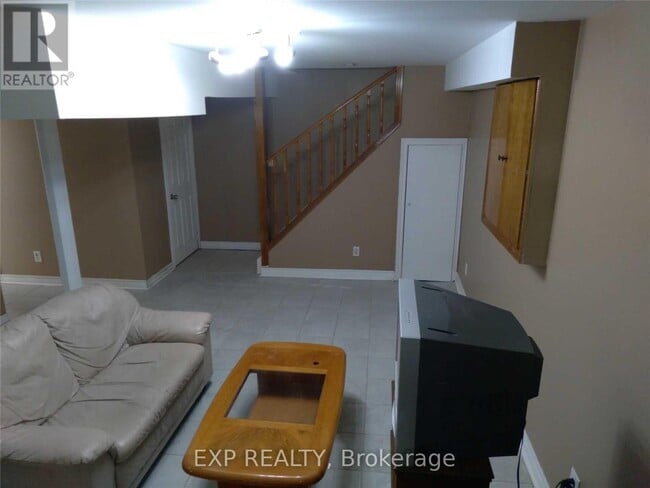 Building Photo - 3690 Ellengale Dr