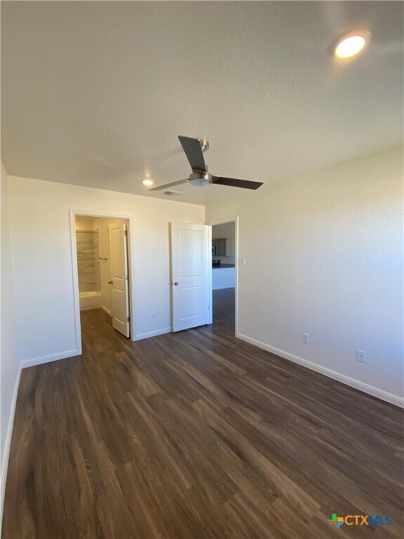 Building Photo - 5813 Betty Lou Dr