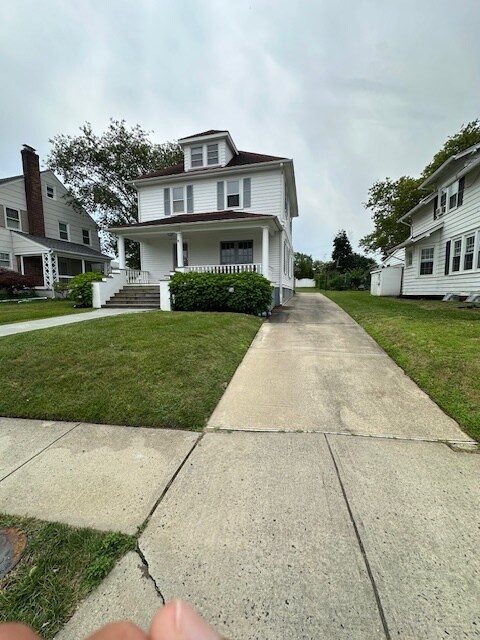 Foto principal - 74 Poplar Ave