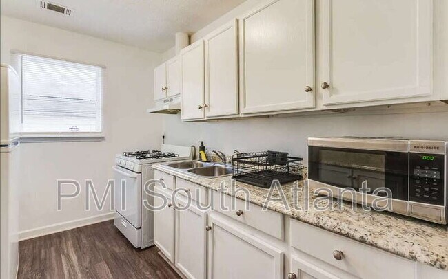 Foto del edificio - 1173 Moton Ave SW
