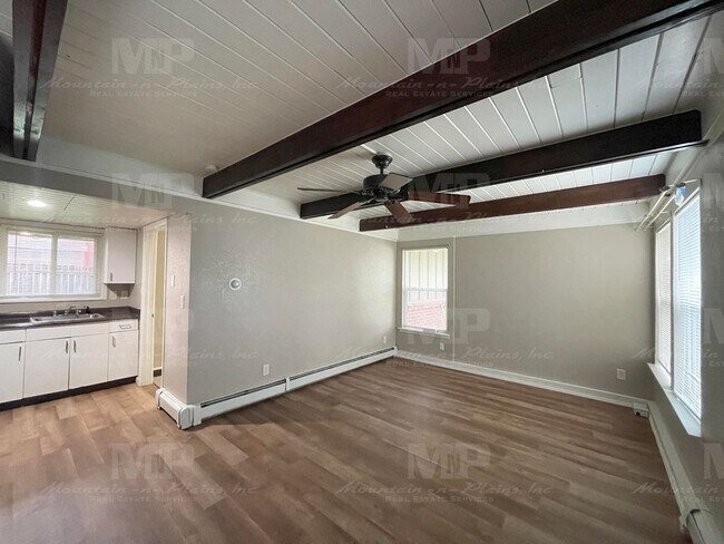 Foto del edificio - 1201 Montgomery St