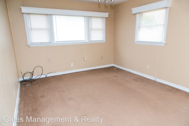 Building Photo - 1505 Mt View Ct