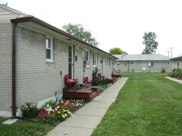 Foto del edificio - 1071 Rochester Rd