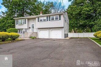 Building Photo - 559 Wood Ave