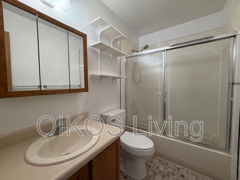 Building Photo - 7520 Bearfoot Cir