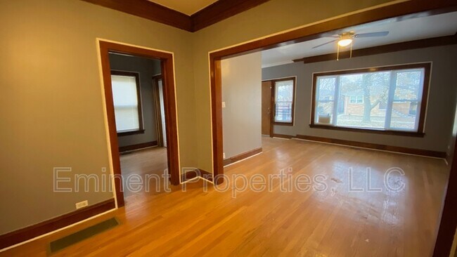 Foto del edificio - 444 W 98th St