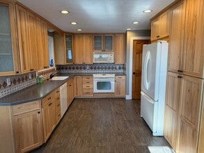 Building Photo - 9272 Peach Blossom Dr