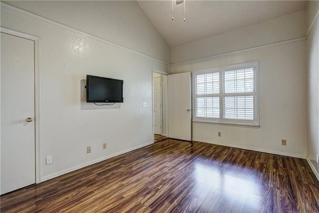 Building Photo - 11140 Stratford Drive, Unit 618