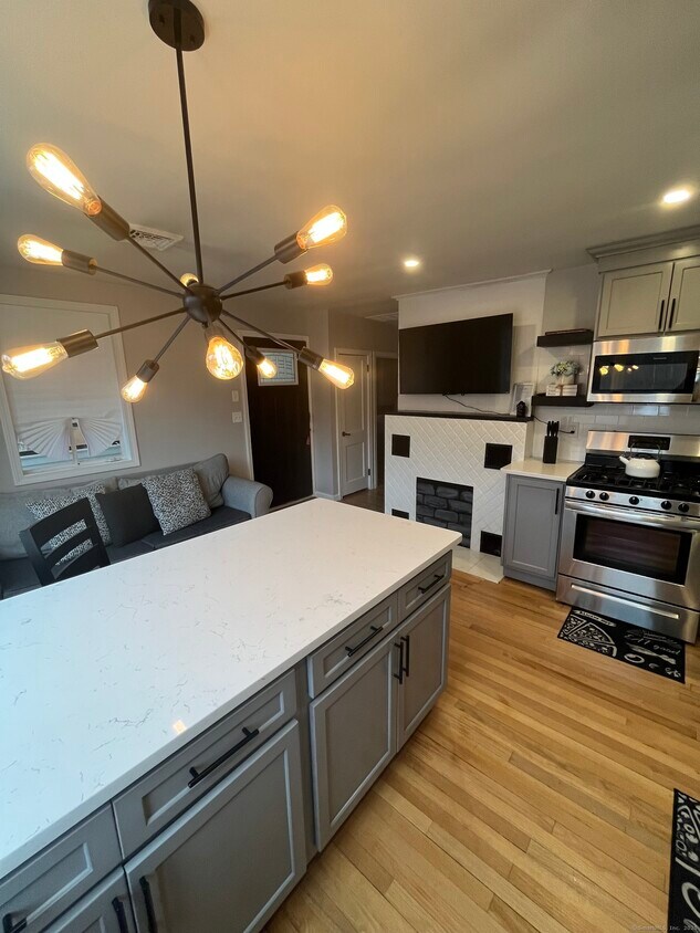 Foto principal - 538 Winthrop Rd