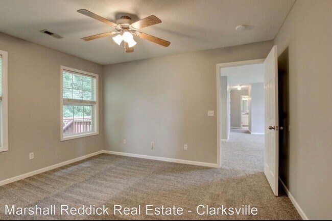 Foto del edificio - 3 br, 2 bath House - 300 Grant Ave.