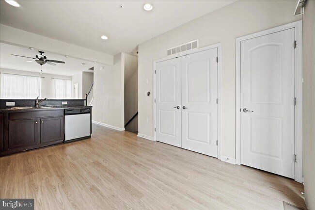 Building Photo - 4503 Scarlet Oak Ln