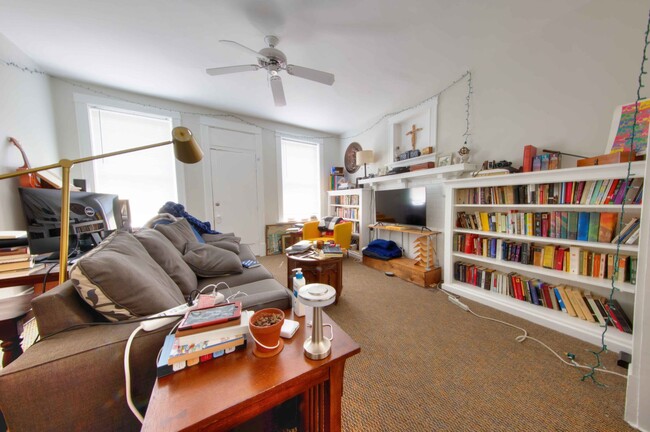 Building Photo - 3111 Portis Ave