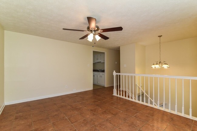 Building Photo - 3585 Shrewsbury Ct