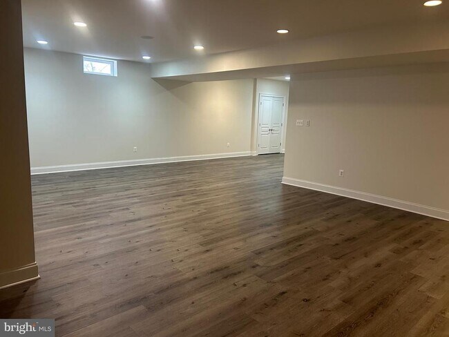 Foto del edificio - 4382 Stonecrest Dr