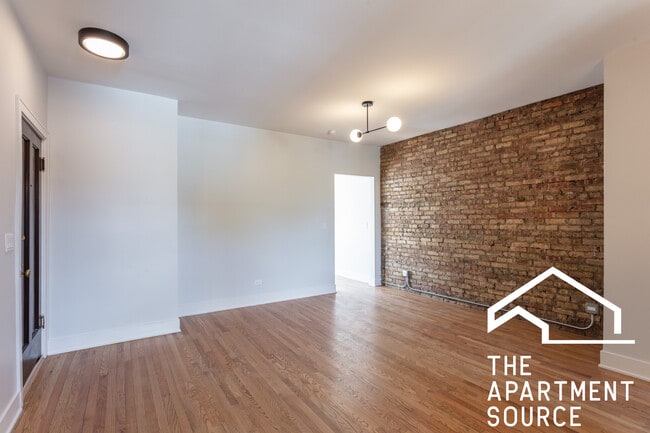 Building Photo - 4013 N Lowell Ave