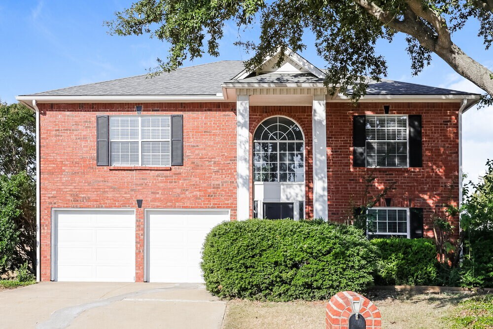 Primary Photo - 5528 Royal Meadow Ln