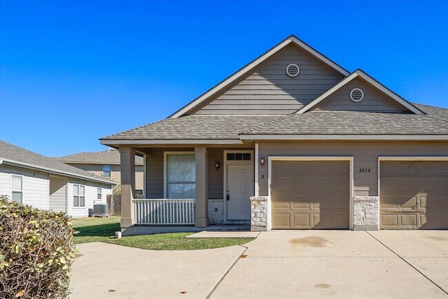 Building Photo - 2858 Southampton Way