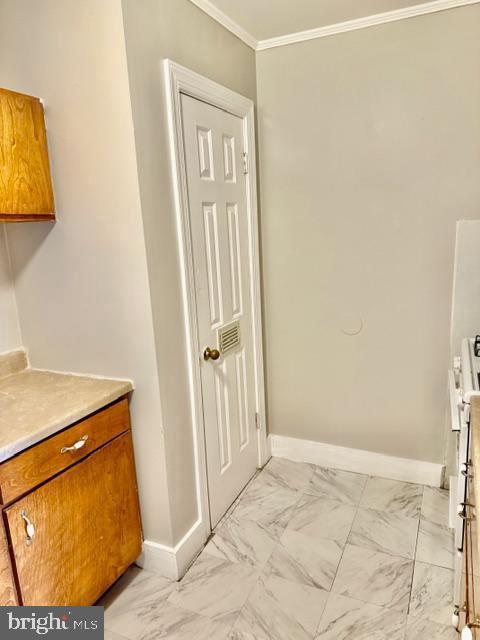 Foto del edificio - 27 W Main St