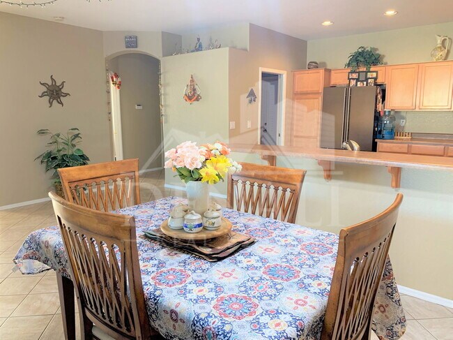 Foto del edificio - 706 N Tangerine Dr