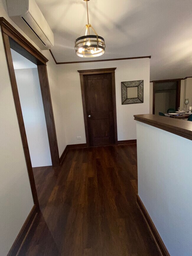Foyer Entrance - 6740 S Euclid Ave