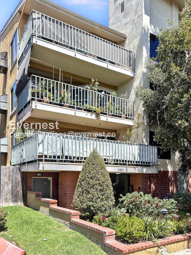 Foto principal - 3501 E Ransom St