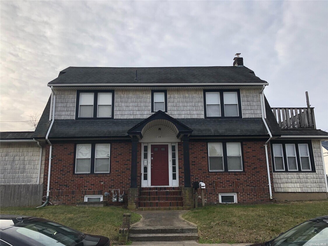 Primary Photo - 79 Sagamore Rd