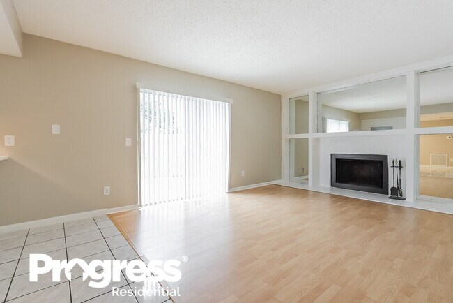 Foto del edificio - 2202 Blind Pond Ave