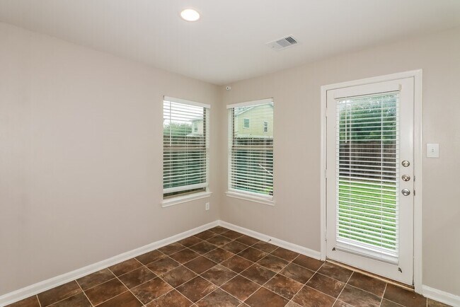 Foto del edificio - 20730 Dickinson Manor Ln