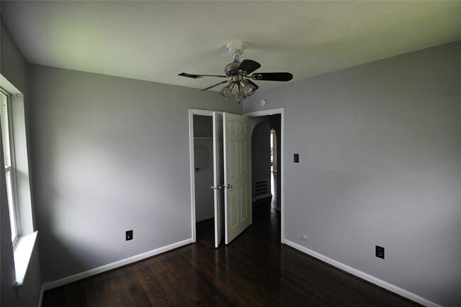 Building Photo - 8703 Othello St
