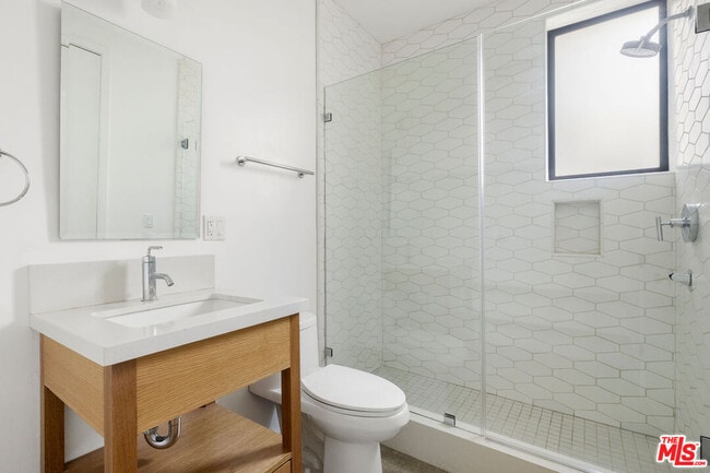 Foto del edificio - 1411 Roca Ln