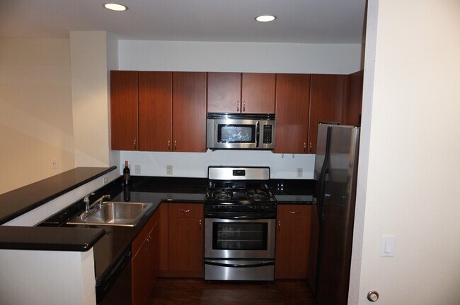 Foto del edificio - Resort Style Living 1 Bedroom In Anaheim's...