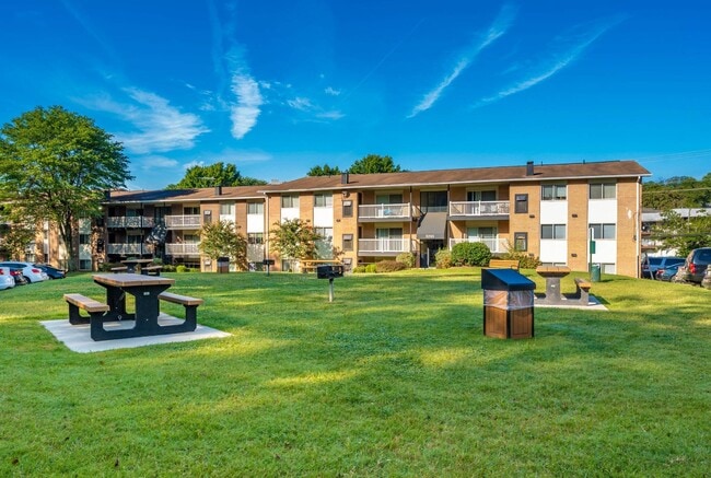 Foto del edificio - Hilltop Apartments