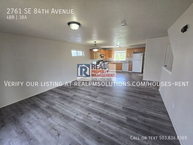 Building Photo - 2761 SE 84th Ave