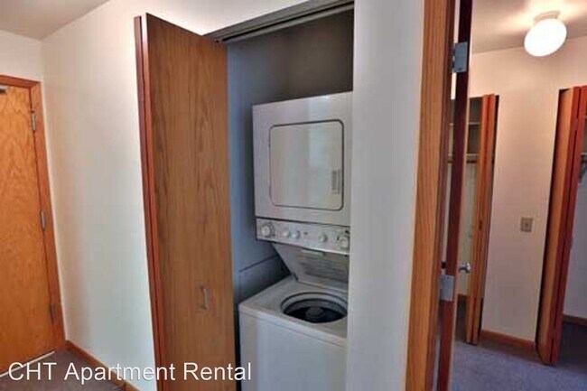 Foto del edificio - 1 br, 1 bath Apartment - 325 S. Hamilton St.