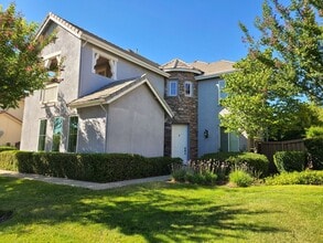 Building Photo - 1780 Langholm Way