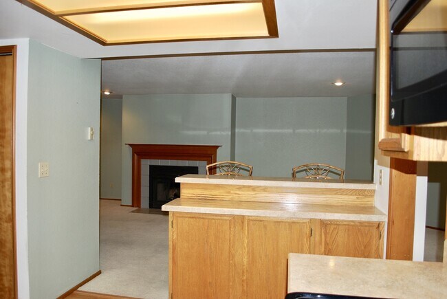 Foto del edificio - Kirkland's Eastridge Condo