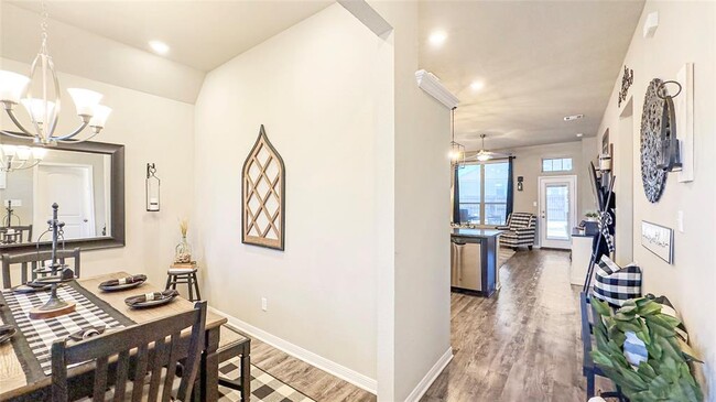 Building Photo - 2134 Markley Dr