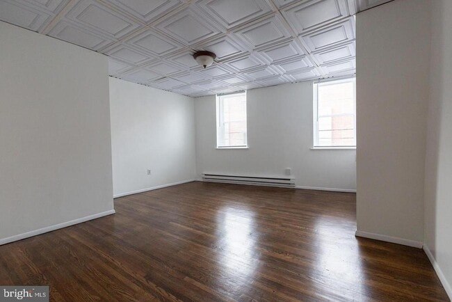 Building Photo - 929 S 8th St