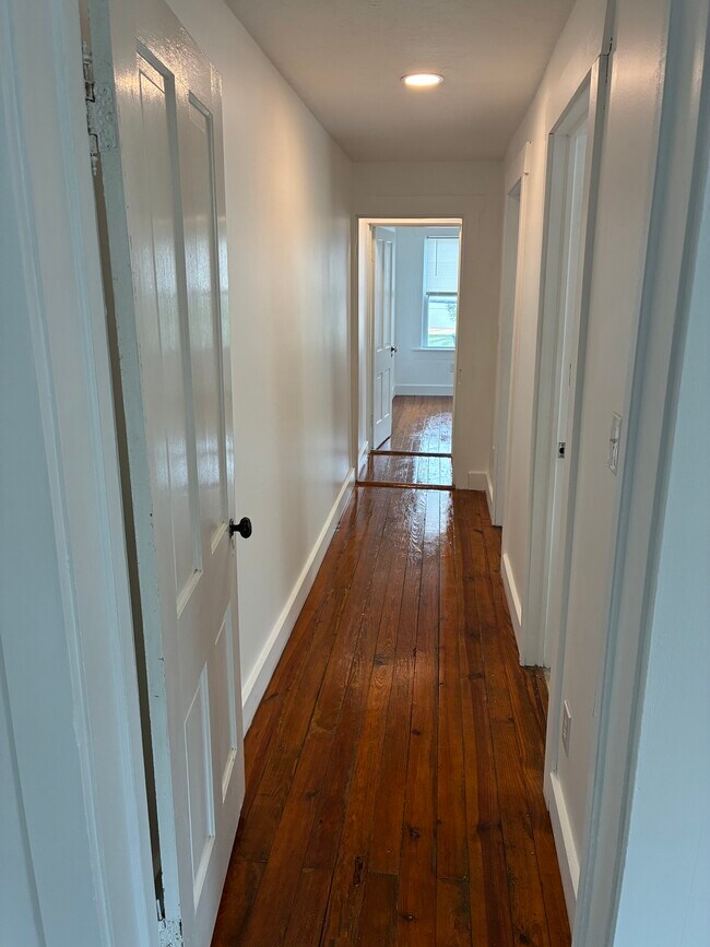 Pasillo del segundo piso - 1630 Rothsville Rd