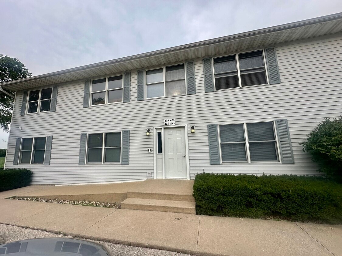Foto principal - 465-479 N School St